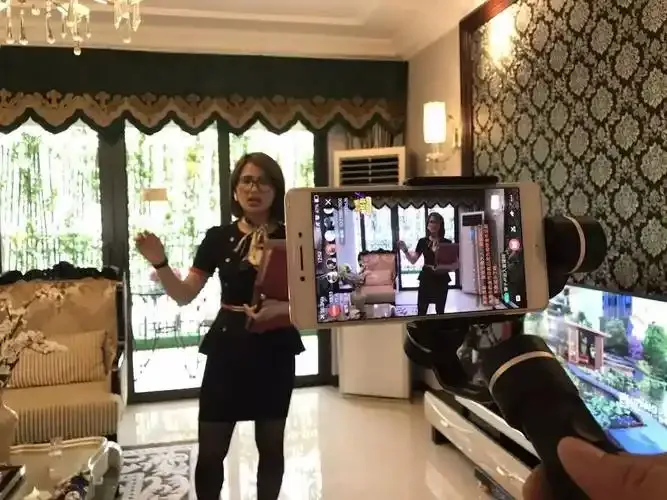 淘露直播用户李先生评价头像展示图